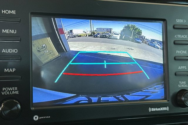 Used 2022 Toyota RAV4 XLE FWD image 22