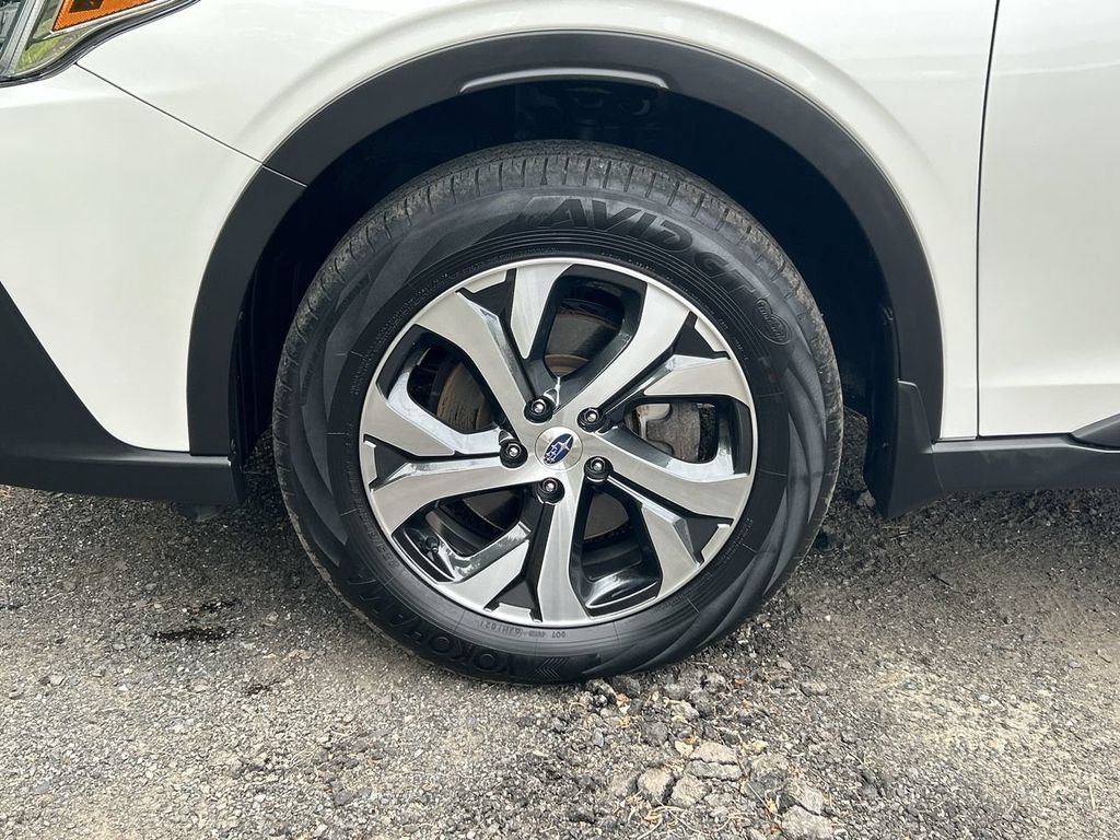 Certified 2022 Subaru Outback Limited AWD/4WD image 10