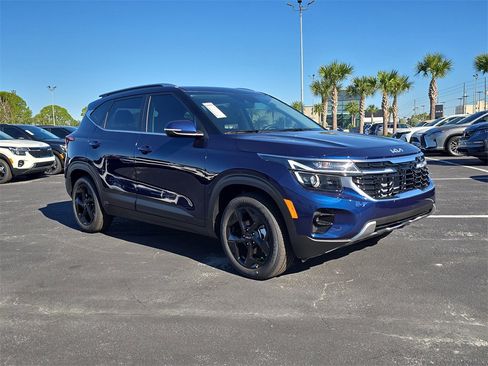 New 2026 Kia Seltos EX w/ EX Sunroof Package image 2