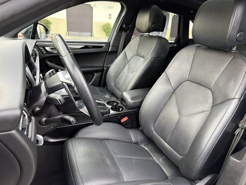 Used 2019 Porsche Macan S AWD/4WD image 12