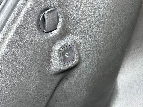 New 2026 Jeep Compass Limited w/ Sun, Sound & Navigation Group image 15