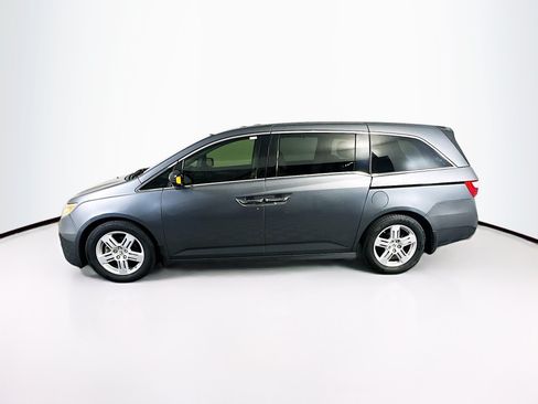 Used 2013 Honda Odyssey Touring image 4