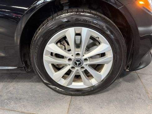 Used 2021 Mercedes-Benz C 300 4MATIC Sedan image 25