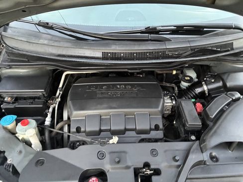 Used 2011 Honda Odyssey EX image 19