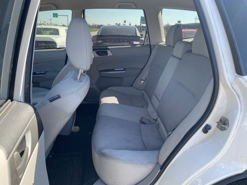 Used 2012 Subaru Forester 2.5X AWD/4WD image 6