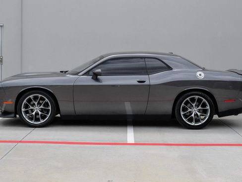 Used 2020 Dodge Challenger GT RWD image 16