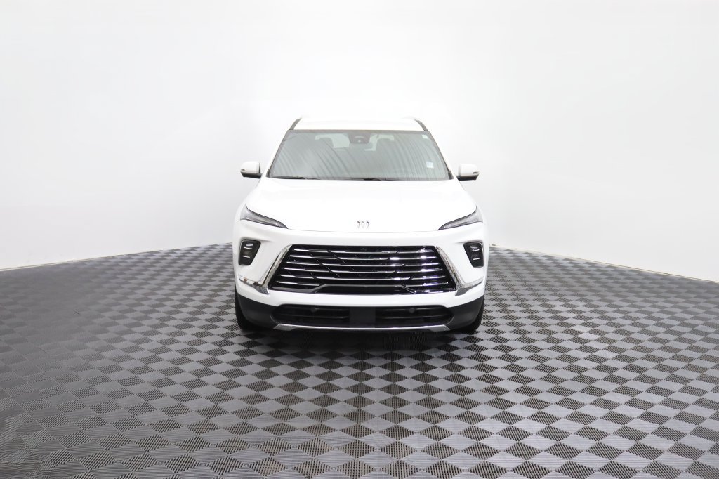 Certified 2026 Buick Enclave Preferred FWD image 2