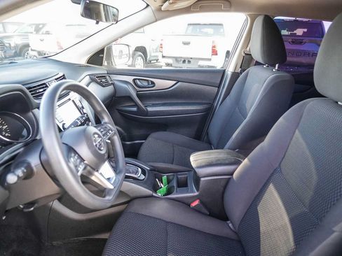 Used 2019 Nissan Rogue Sport S w/ Appearance Package FWD image 14