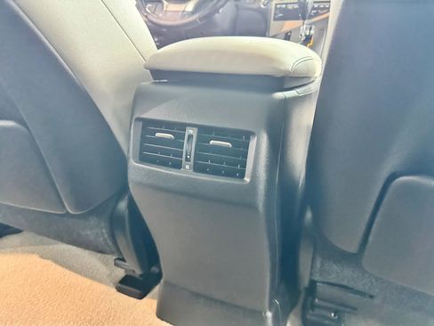 Used 2015 Lexus RX 450h AWD image 18