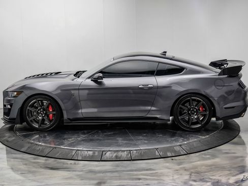Used 2021 Ford Mustang Shelby GT500 w/ Carbon Fiber Track Pack RWD image 9