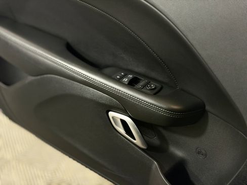 Used 2018 Dodge Challenger R/T Scat Pack w/ Leather Interior Group image 18