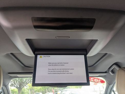 Certified 2024 Toyota Sienna XLE w/ XLE Plus Package FWD image 16