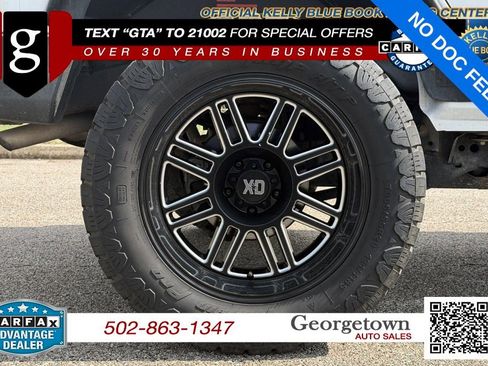 Used 2016 Jeep Wrangler Unlimited Sahara w/ Connectivity Group AWD/4WD image 30
