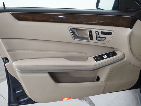 Used 2016 Mercedes-Benz E 350 4MATIC Wagon w/ Premium Package image 22