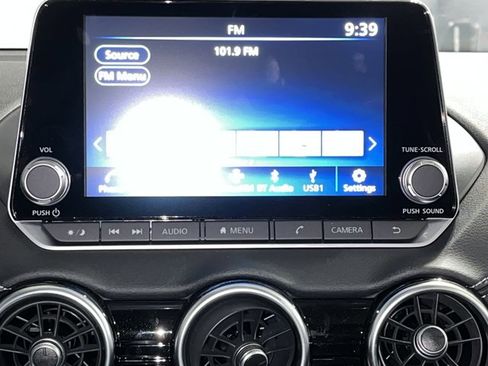 New 2025 Nissan Sentra SV image 17