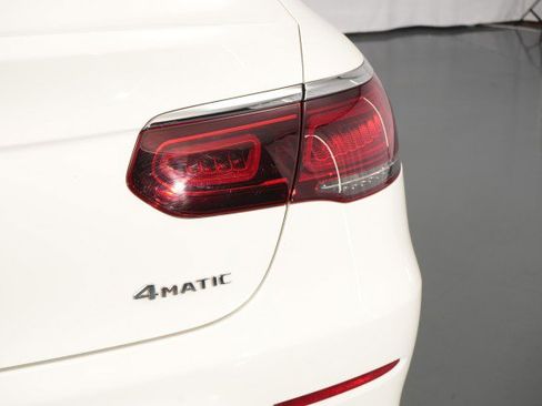 Used 2022 Mercedes-Benz GLC 300 4MATIC Coupe image 18