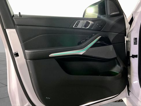 New 2026 BMW X5 M60i AWD/4WD image 11