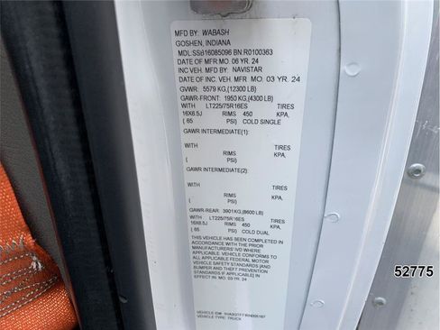 Used 2024 Chevrolet Express 3500 w/ Power Convenience Package RWD image 18