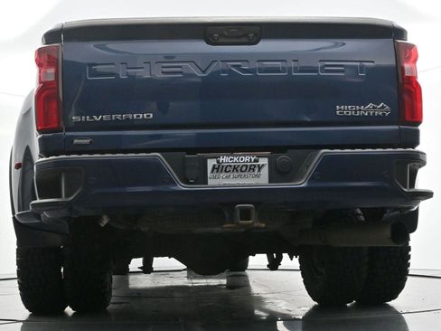 Used 2023 Chevrolet Silverado 3500 High Country w/ Technology Package AWD/4WD image 44