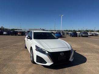 Certified 2025 Nissan Altima 2.5 S video 2