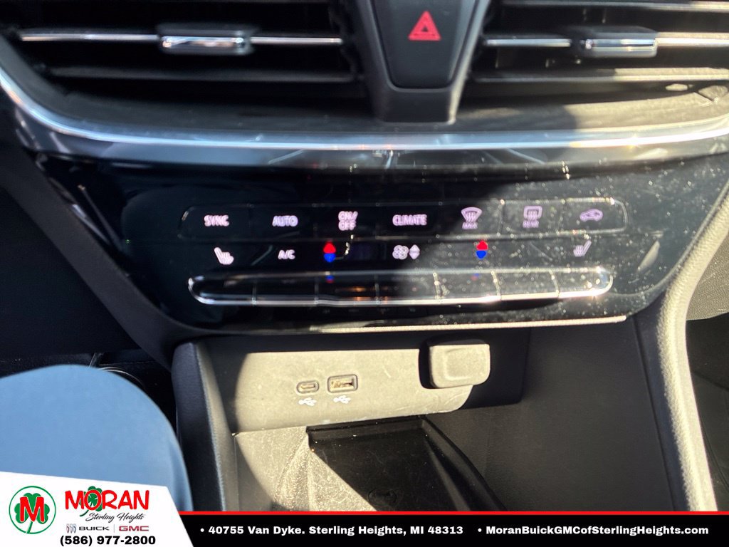 Used 2024 Buick Encore GX Avenir w/ Avenir Technology Package AWD/4WD image 17