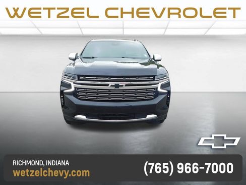 Used 2023 Chevrolet Suburban Premier w/ Advanced Technology Package AWD/4WD image 8