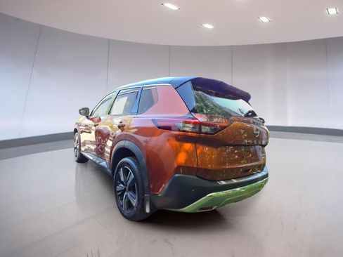 Used 2023 Nissan Rogue Platinum AWD/4WD image 3