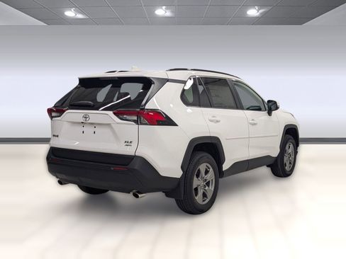 New 2025 Toyota RAV4 XLE image 7