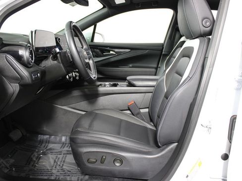 Used 2024 Chevrolet Blazer EV LT AWD/4WD image 7