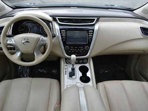 Used 2016 Nissan Murano Platinum w/ Platinum Technology Package AWD/4WD image 11