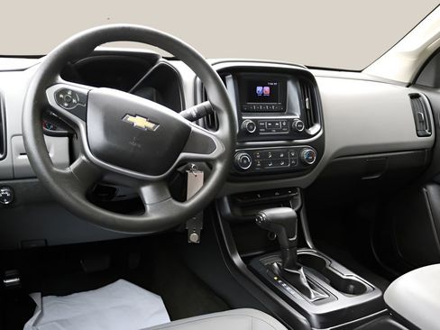 Used 2017 Chevrolet Colorado W/T w/ WT Convenience Package RWD image 15