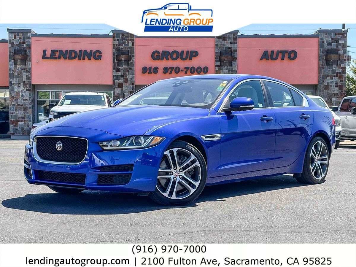 Used 2017 Jaguar XE Premium RWD image 1