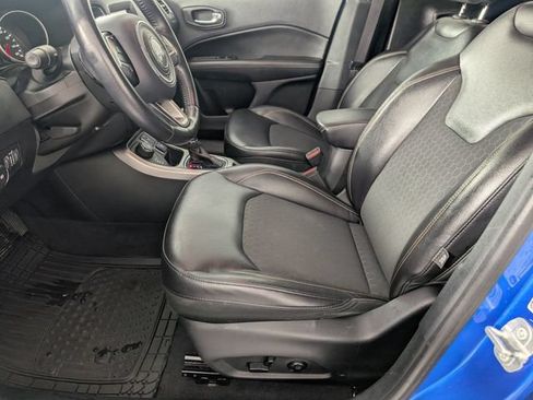 Used 2018 Jeep Compass Latitude w/ Popular Equipment Group AWD/4WD image 12