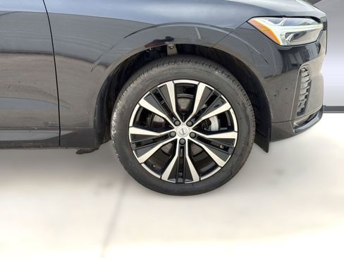 Certified 2023 Volvo XC60 B5 Plus w/ Climate Package AWD/4WD image 11