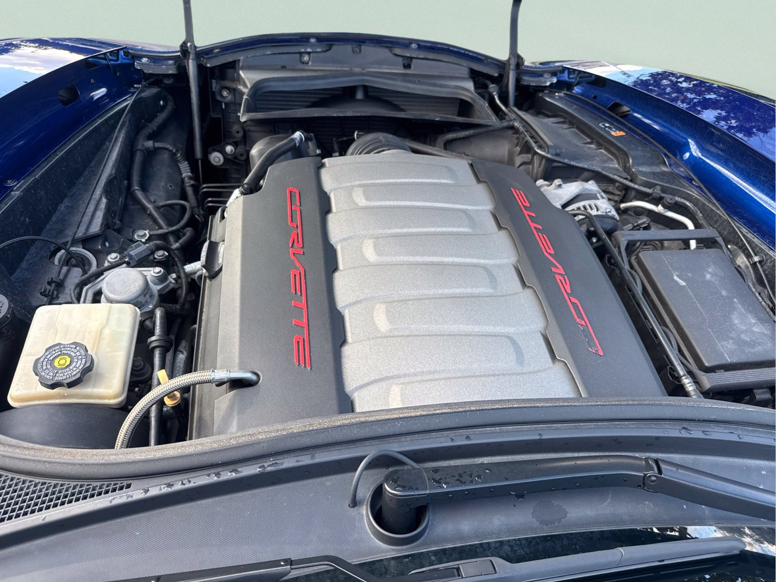 Used 2019 Chevrolet Corvette Stingray Coupe w/ 1LT RWD image 28