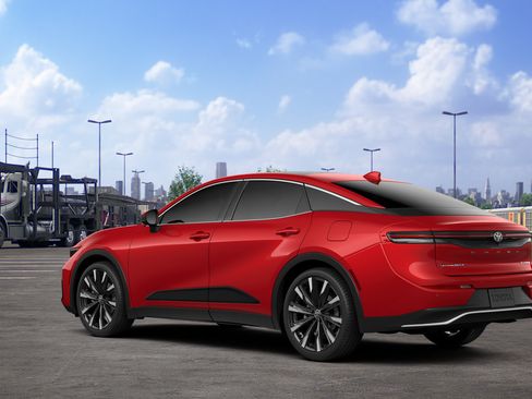 New 2026 Toyota Crown Platinum AWD/4WD image 6