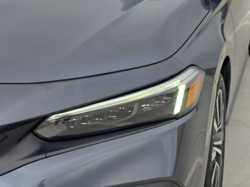 Used 2024 Honda Civic EX-L image 10