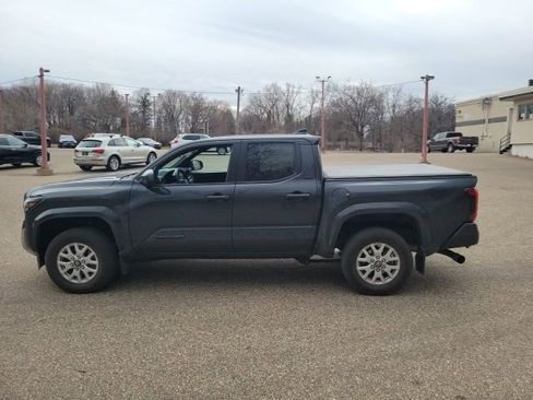 Used 2024 Toyota Tacoma SR5 image 23