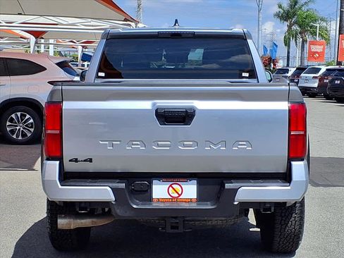 Certified 2025 Toyota Tacoma TRD Off-Road image 5