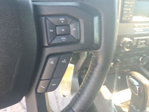 Used 2015 Ford F150 XLT w/ Equipment Group 301A Mid AWD/4WD image 18
