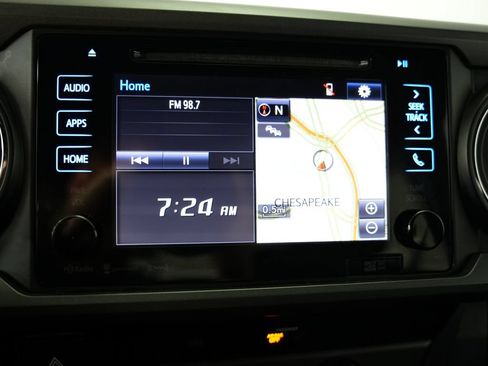 Used 2017 Toyota Tacoma TRD Sport w/ Tow Package (A/T) AWD/4WD image 21