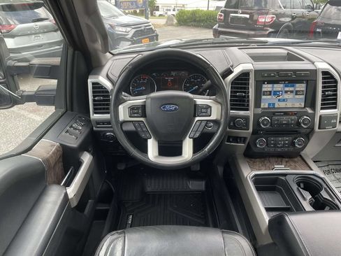 Used 2018 Ford F350 Lariat w/ Lariat Ultimate Package AWD/4WD image 14