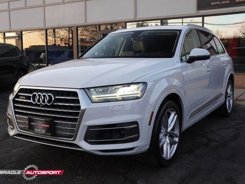 Used 2018 Audi Q7 3.0T Prestige w/ Prestige Package image 3