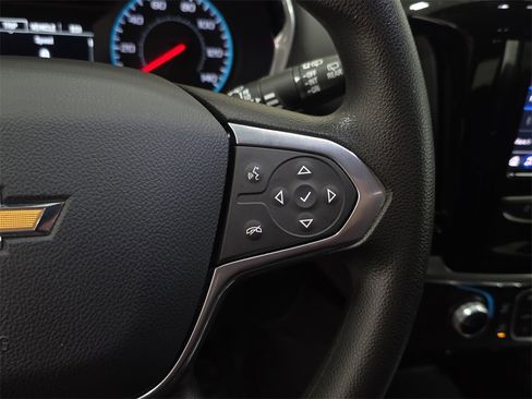 Used 2020 Chevrolet Traverse LS image 18