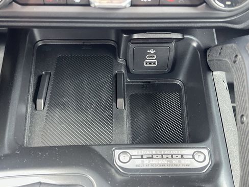 New 2026 Ford Bronco Badlands AWD/4WD image 7