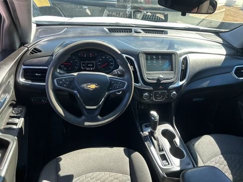 Used 2018 Chevrolet Equinox LT image 26