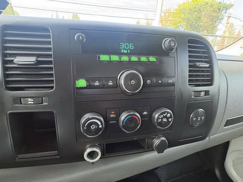 Used 2009 Chevrolet Silverado 3500 W/T RWD image 26