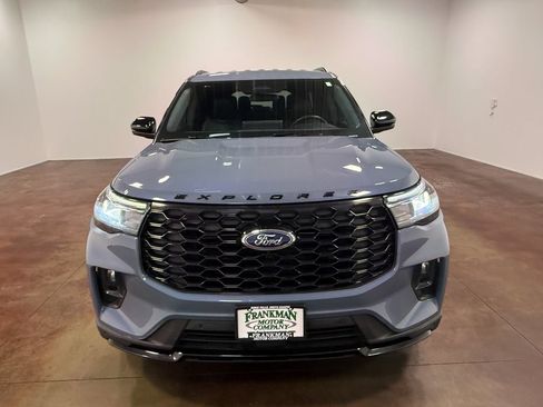 Used 2025 Ford Explorer ST-Line AWD/4WD image 41