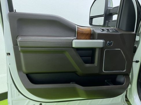 Used 2018 Ford F150 King Ranch w/ Equipment Group 601A Luxury image 17