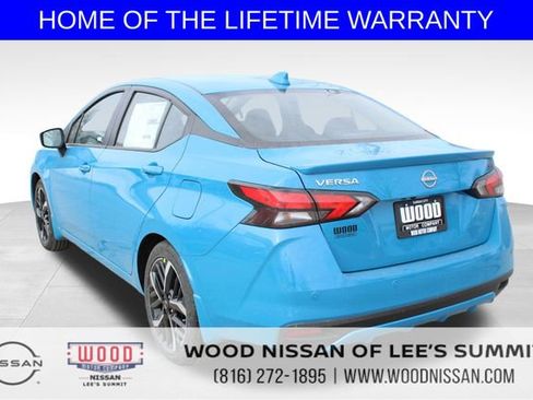 New 2025 Nissan Versa SR w/ Trunk Package image 5